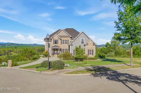 128 Pineberry East Rd, Oak Ridge, TN 37830