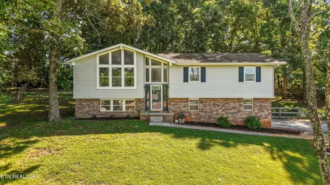 8804 Mallow Dr, Knoxville, TN 37922