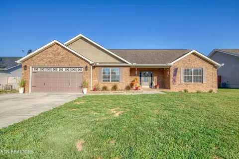 743 Hillside Ln, Lenoir City, TN 37771