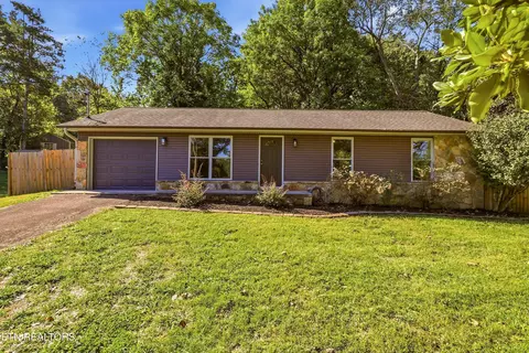 715 Lake Mill Ln, Knoxville, TN 37934