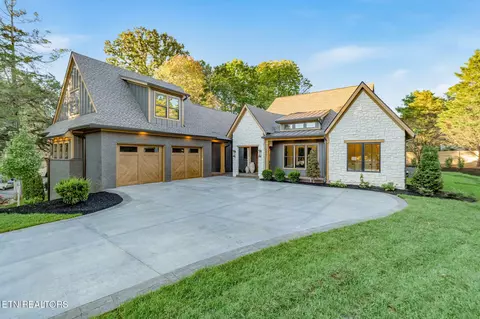 12001 Congressional Pt, Knoxville, TN 37934