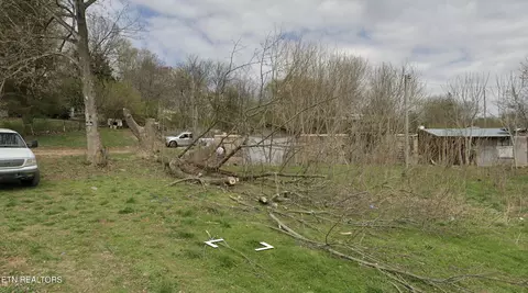 422 Mashburn Rd, Sweetwater, TN 37874