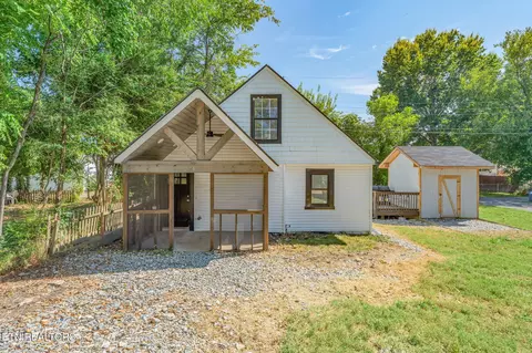 224 E Burwell Ave, Knoxville, TN 37917