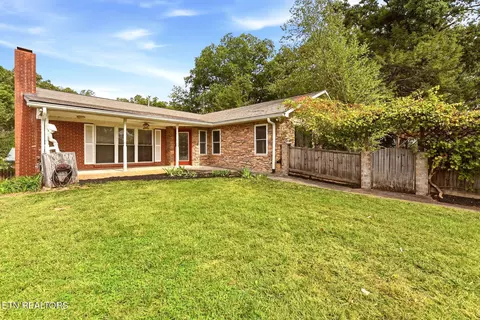 198 Lasalle Rd, Oak Ridge, TN 37830