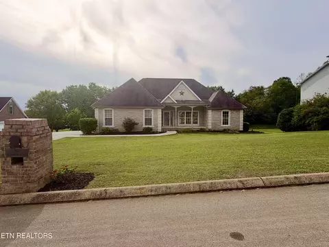 209 Meadow Ln, Madisonville, TN 37354