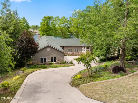 43 Markham Ter, Crossville, TN 38558