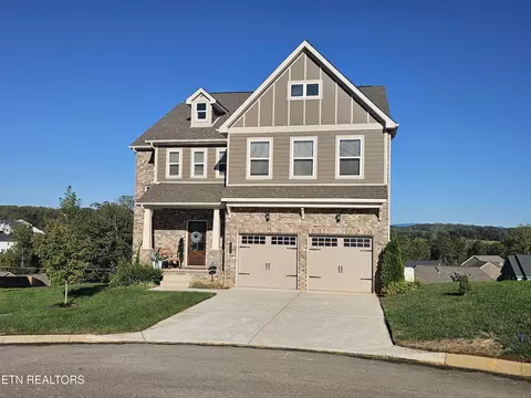 2705 Cloudberry Ln, Knoxville, TN 37932
