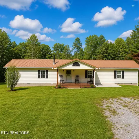 101 Daymon Cir, Crossville, TN 38572