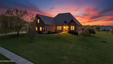 1256 Rippling Waters Cir, Sevierville, TN 37876