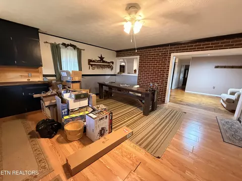 Dining - 469 Patchwork Rd, Rose Hill, VA 24281 photo 1 of 1