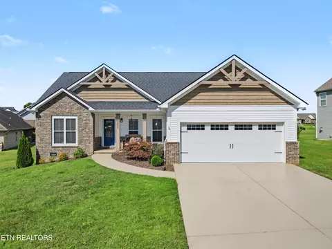 2833 Alden Glenn Ct, Sevierville, TN 37876