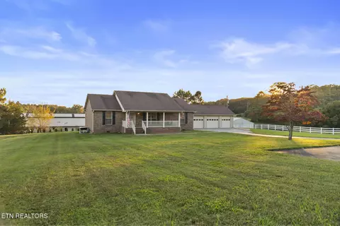 2475 Ford Rd, Lenoir City, TN 37772