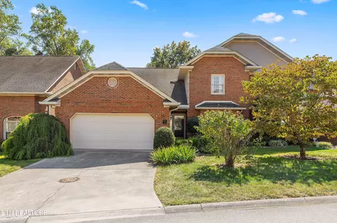 8006 Thistle Ln, Knoxville, TN 37919