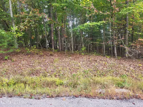 17 Appleby Ct, Crossville, TN 38558