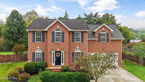 5405 Holly Ridge Ln, Knoxville, TN 37931