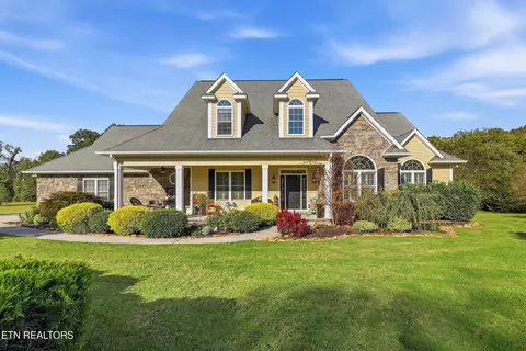 2678 Creekstone Cir, Maryville, TN 37804
