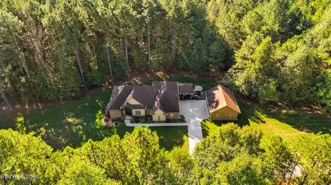 1739 Grand Pine Pt, Maryville, TN 37801