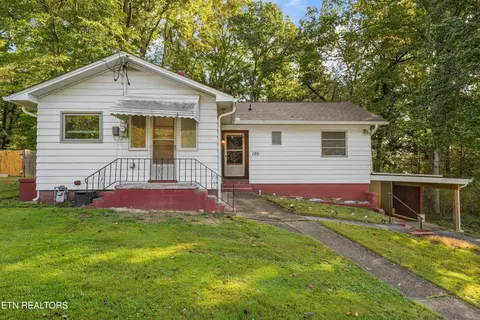 105 Kingfisher Ln, Oak Ridge, TN 37830