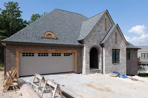 103 Chestnut Ridge Ct, Crossville, TN 38558