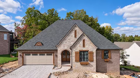 103 Chestnut Ridge Ct, Crossville, TN 38558