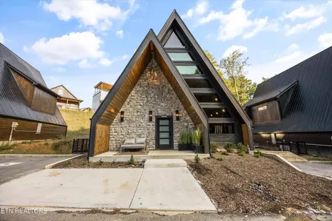 619 Longbow Way, Pigeon Forge, TN 37863