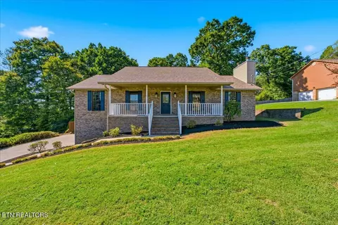 9229 Hollander Ln, Knoxville, TN 37931