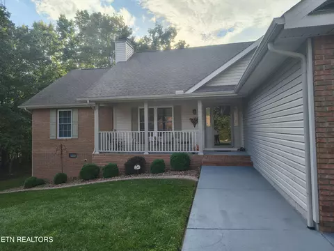 136 Berkshire Loop, Crossville, TN 38558