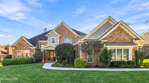 723 Bayshore Rd, Knoxville, TN 37934