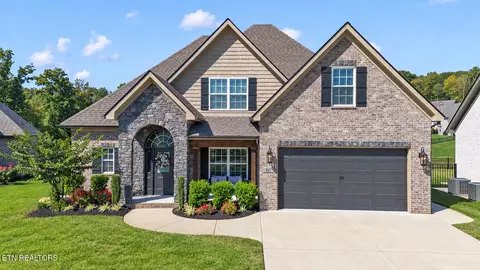 921 Valley Glen Blvd, Knoxville, TN 37922