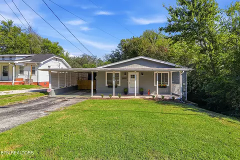 3608 Decatur Dr, Knoxville, TN 37920