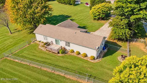 View/Area - 7047 Maxwell Ter, Talbott, TN 37877 photo 2 of 8