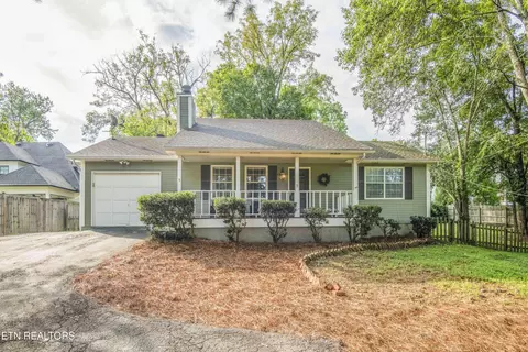 6812 Westland Dr, Knoxville, TN 37919