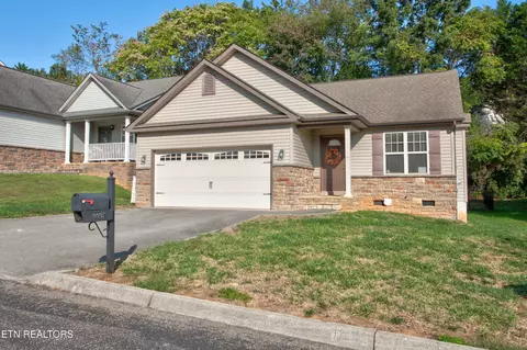9931 Thunderbolt Way, Knoxville, TN 37923