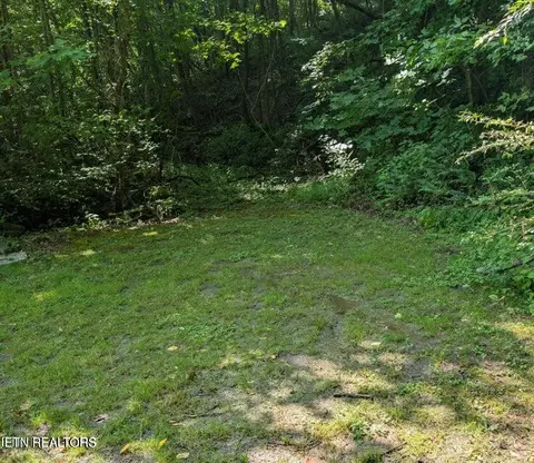 0 Bowling Rd, Middlesboro, KY 40965 photo 2