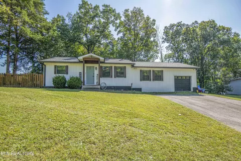 1612 NW Helmbolt Rd, Knoxville, TN 37909