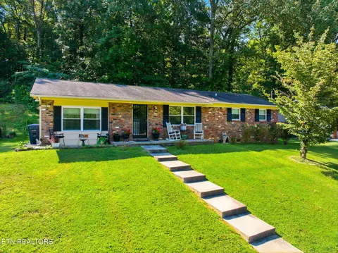 5116 Spring Valley Dr, Knoxville, TN 37917