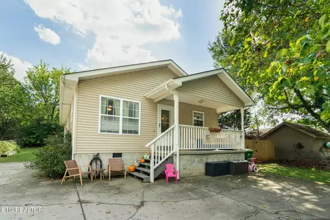 1606 Sevierville Rd, Maryville, TN 37804