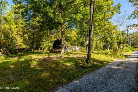 6011 Ohio St, Tallassee, TN 37878