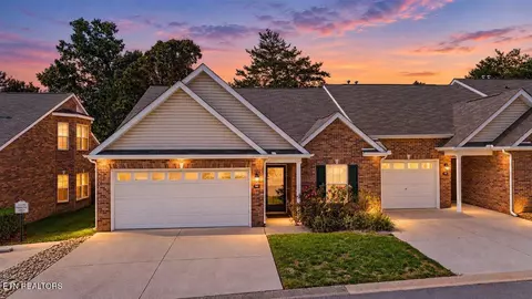 7037 La Christa Way, Knoxville, TN 37921