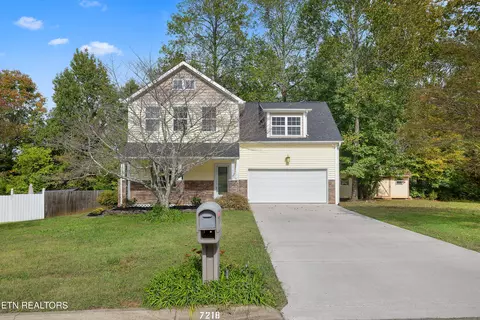 7218 Jana Chris Ln, Knoxville, TN 37918
