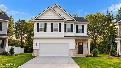 4704 Stoneyhurst Ln, Knoxville, TN 37918