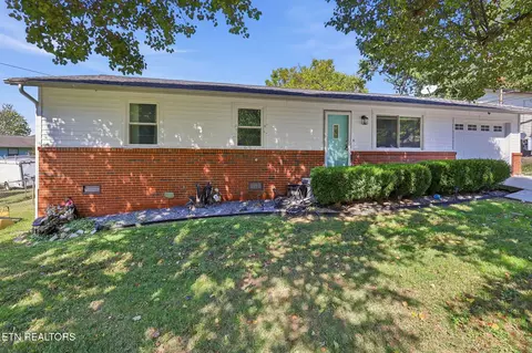 733 E Beaver Creek Dr, Knoxville, TN 37918