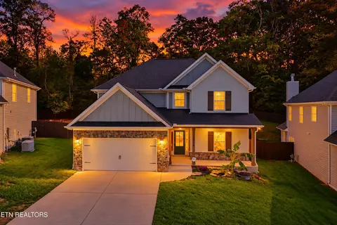 11704 Pepper Ridge Ln, Knoxville, TN 37932