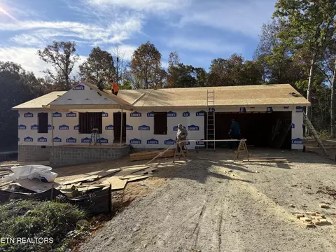 1002 Flathead Rd, Crossville, TN 38572