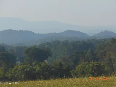 6331 Nine Mile Rd, Maryville, TN 37801