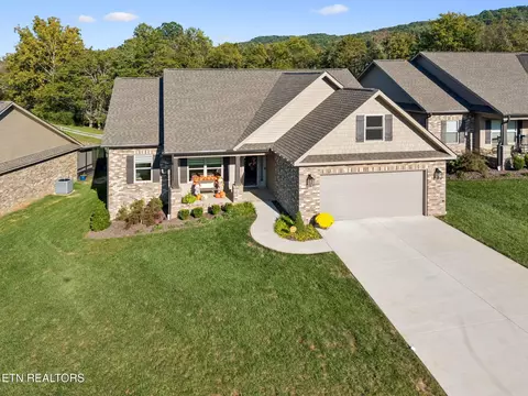 7116 Volunteer Ridge Ln, Knoxville, TN 37918