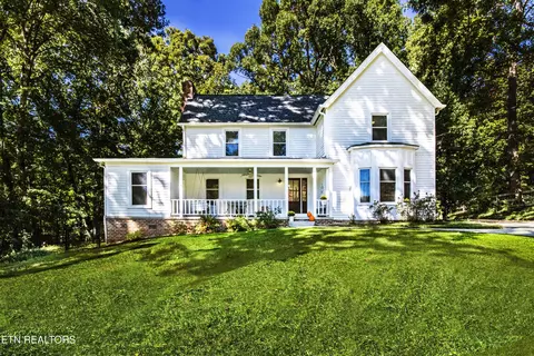 9523 W Aiken Ln, Knoxville, TN 37922