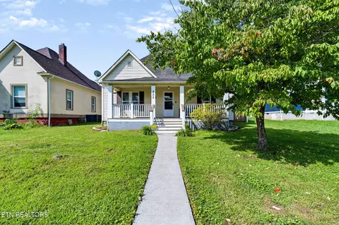 202 Kingwood Rd, Knoxville, TN 37918