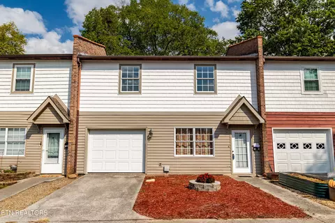 1012 Young Ave, Maryville, TN 37801