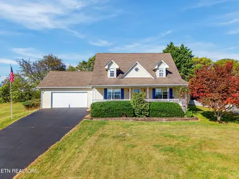551 Keene Cir, Dandridge, TN 37725